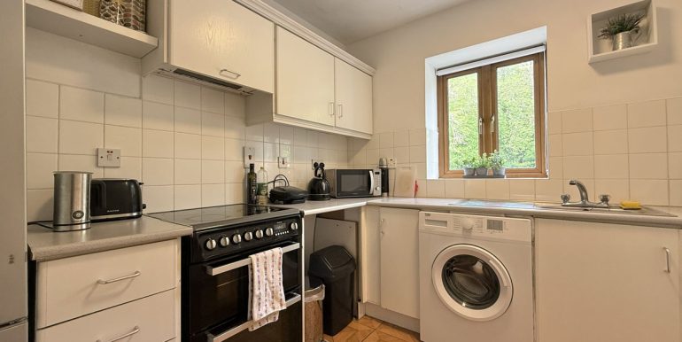 apartment to rent clifden town station house complex (1).JPEG
