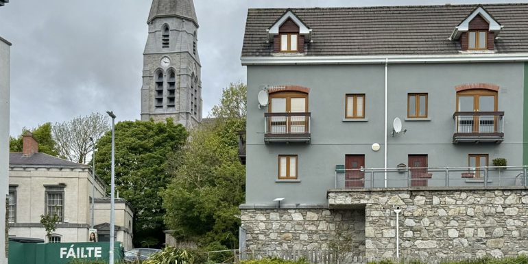 apartment to rent clifden town station house complex (3).JPEG