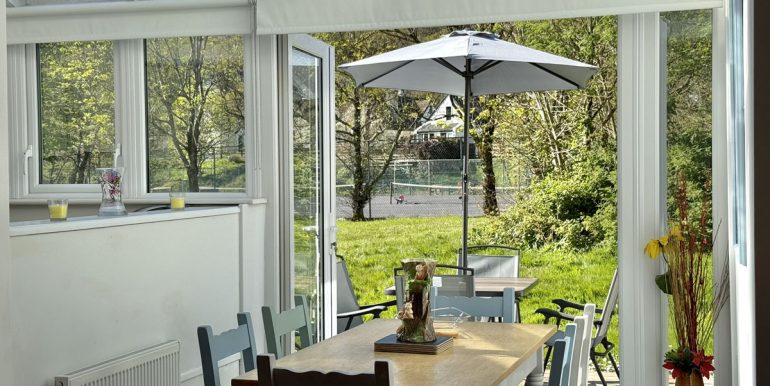 rent a cottage clifden glen holiday village (1)