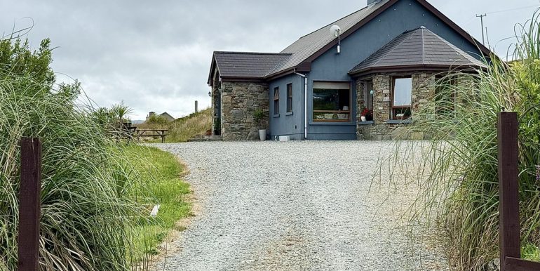 cottage to rent clifden sky road (2)