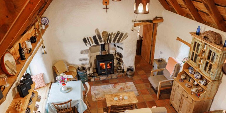 holiday home patsys cottage oughterard (1)