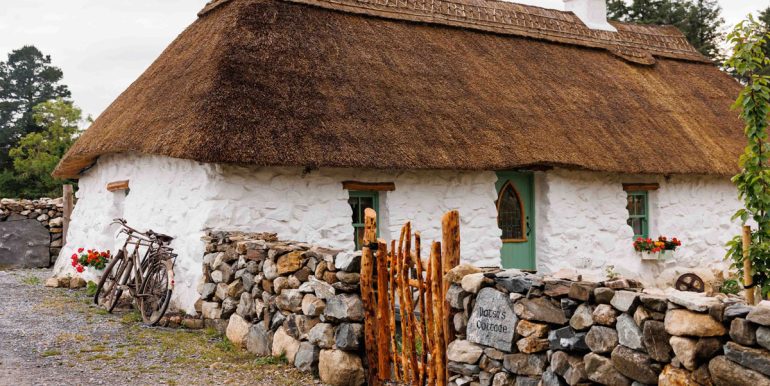 self catering thatched cottage oughterard (3)