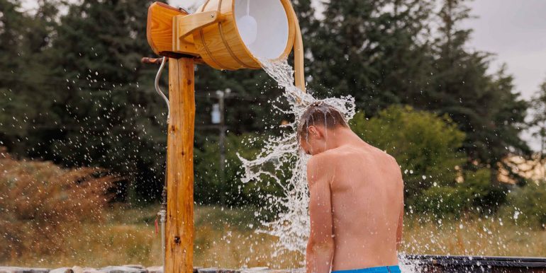 self catering vacation with hot tub (3)