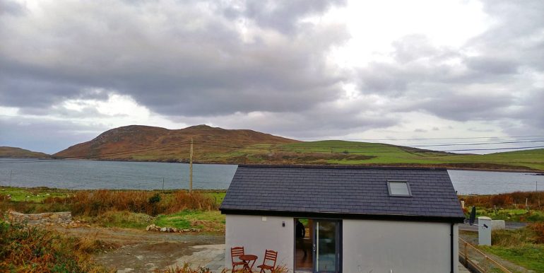 bothy apartment cleggan (3)