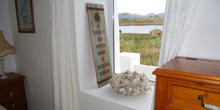 holiday home to rent roundstone connemara wild atlantic way (3)