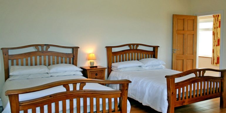 self catering house omey view claddaghduff (1)